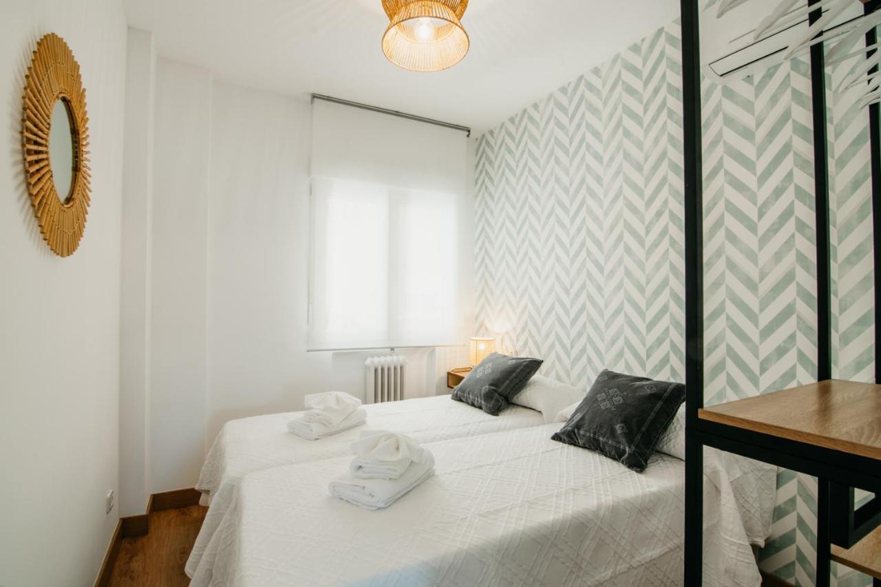Tuguest Halcon Apartment Гранада Екстериор снимка