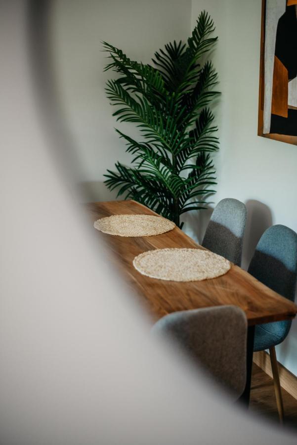 Tuguest Halcon Apartment Гранада Екстериор снимка
