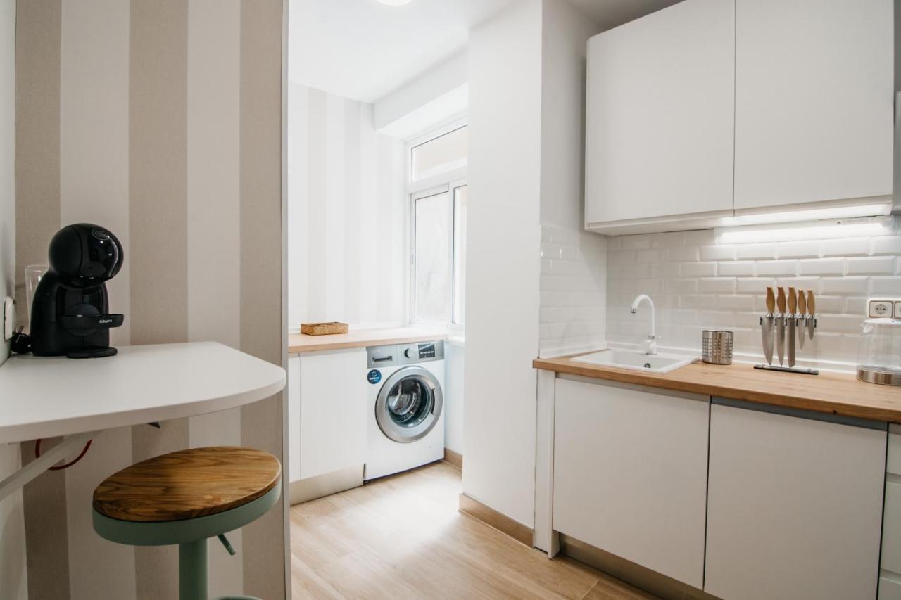 Tuguest Halcon Apartment Гранада Екстериор снимка